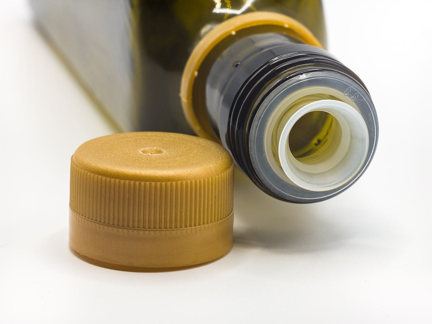 Verschluss für eine Flasche Olivenöl